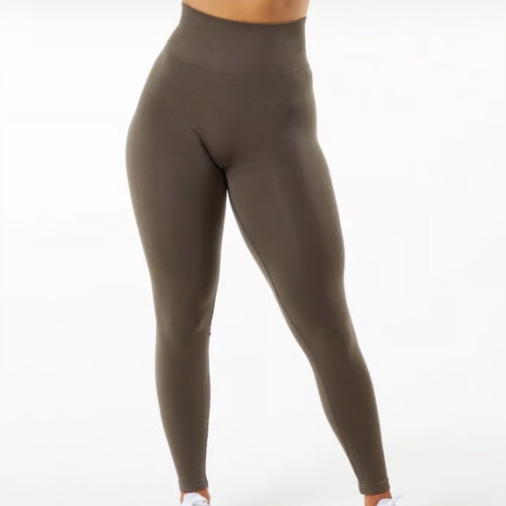 Alphalete Women's High-Waisted Leggings - brown